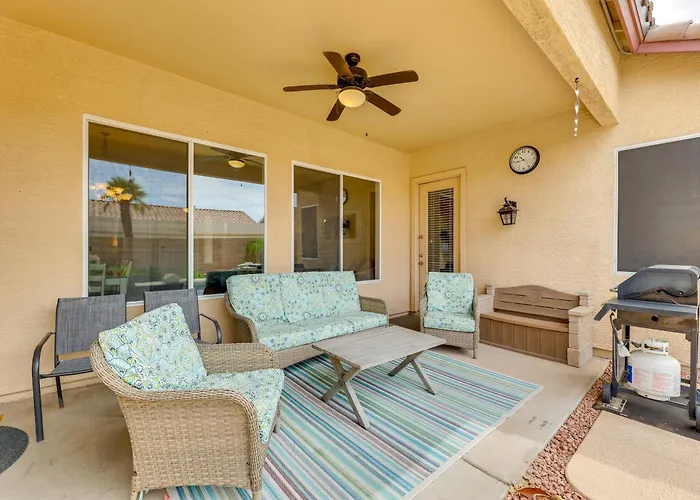 4 Mi To Riparian Preserve: Abode W/ Hot Tub Holiday home