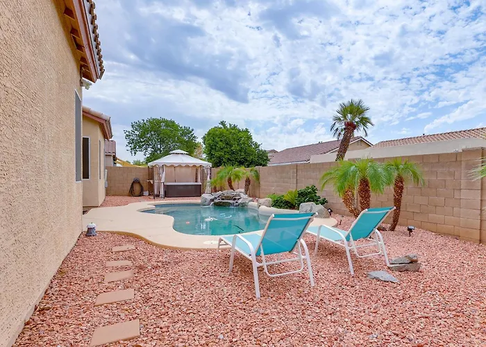 Holiday home 4 Mi To Riparian Preserve: Abode W/ Hot Tub